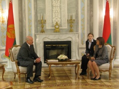 9. jun 2015. Predsednica Narodne skupštine Republike Srbije Maja Gojković i predsednik Belorusije Aleksandar Lukašenko